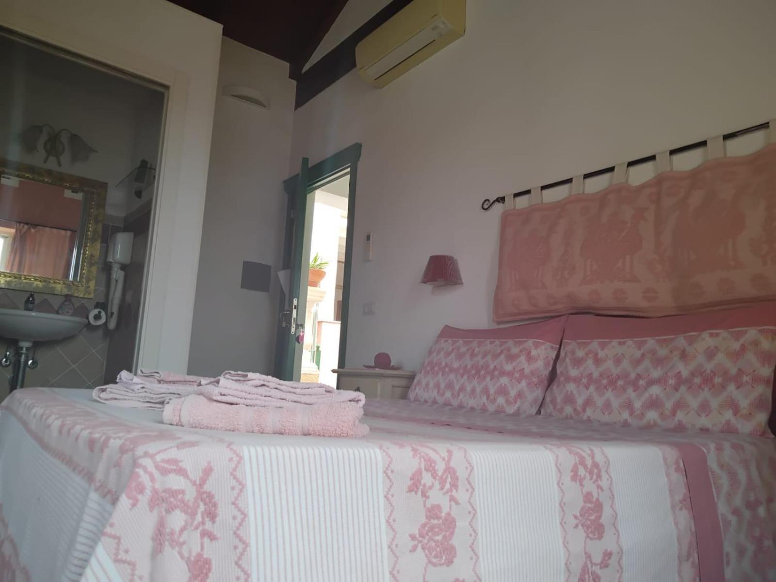 B&B Guest House Il Porto Vecchio Stintino Eksteriør billede